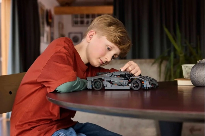 LEGO Technic 42173 Sivo hiperavto Koenigsegg Jesko Absolut