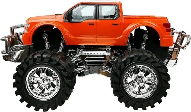 Terenski monster truck z orjaškimi kolesi