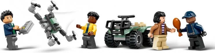 Dron, štirikolesnik in štiri minifigure za akcijsko igro