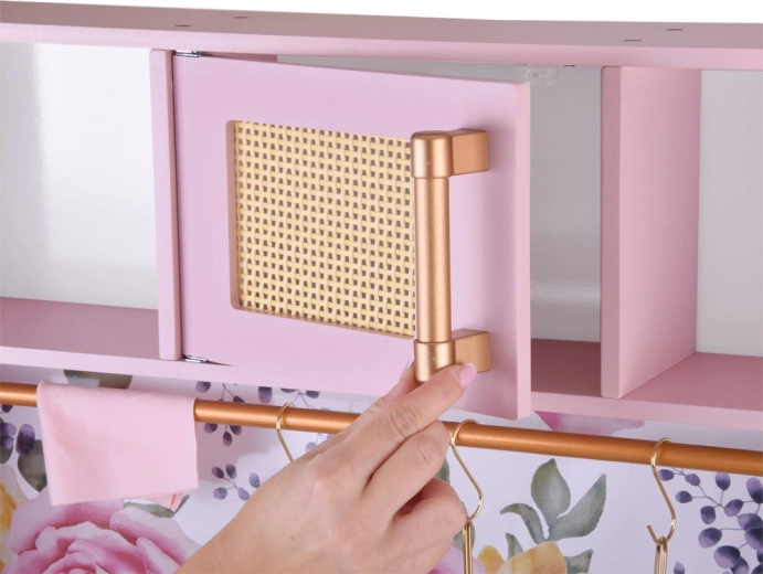 Kovinska posoda in pametni shranjevalni prostori