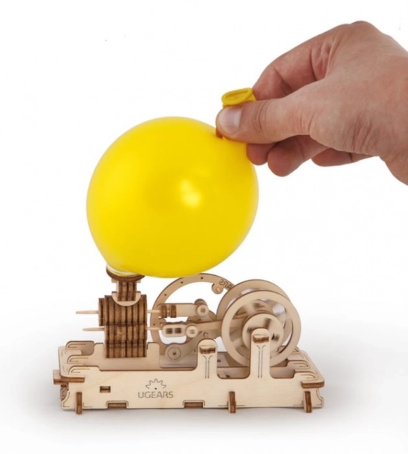 Ugears 3D sestavljanka motor