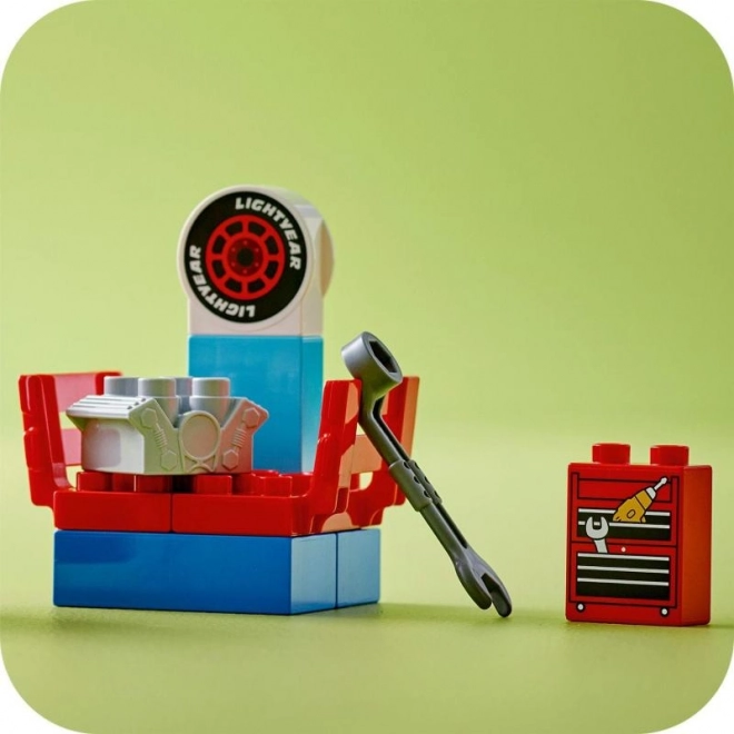 LEGO DUPLO Disney Avtomobili Maniek na dirkah