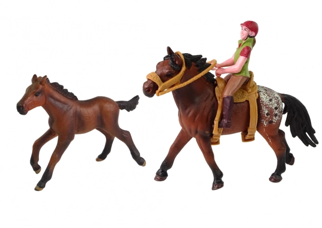 Set figuric Konja in Jahača z odstranljivim Sedlom