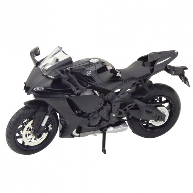 Model športnega motornega kolesa črn s kovinskimi deli 1:12
