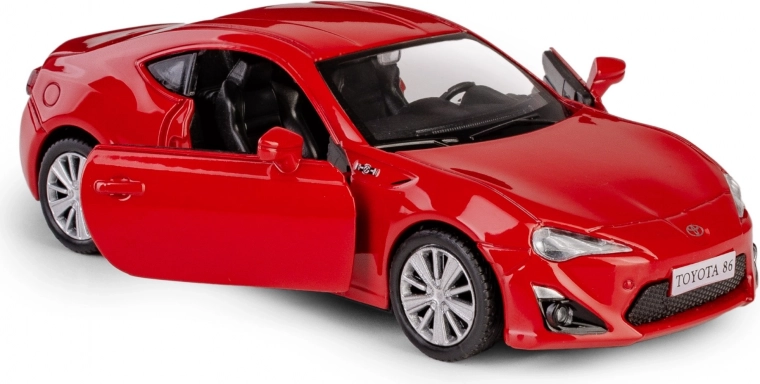 Odpirajoča vrata in podroben interier