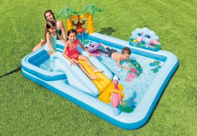 Plitek brod in varen tobogan