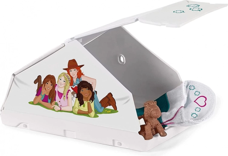 Prisrčen plišasti konjiček kot prijatelj