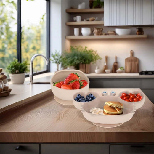 Stabilna skodelica in krožnik s priseskom