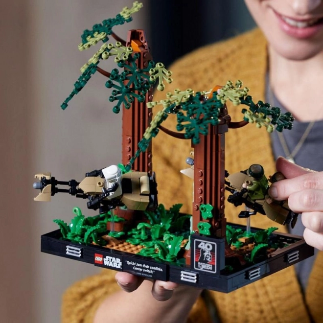 LEGO® Star Wars™ 75353 Preganjanje s spidrji na planetu Endor™ – diorama