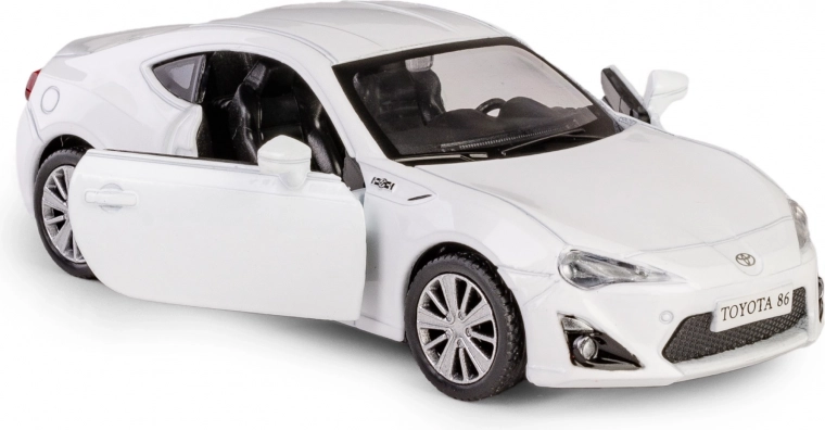 Odpirajoča vrata in podroben interier