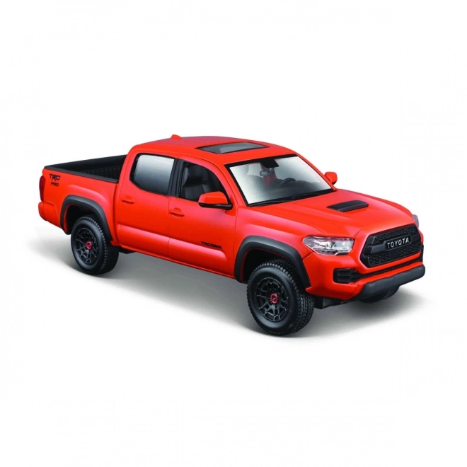 Model Toyota Tacoma TRD 2023 oranžna 1/24