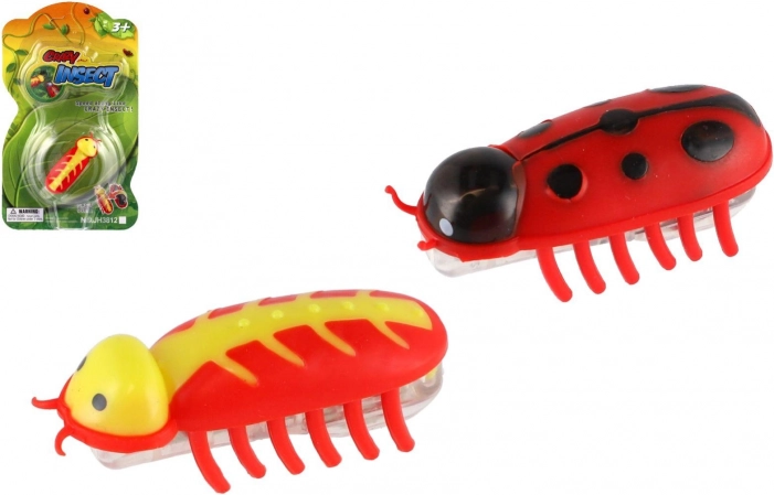 Interaktivni plastični hrošček na baterije, 4,5 cm