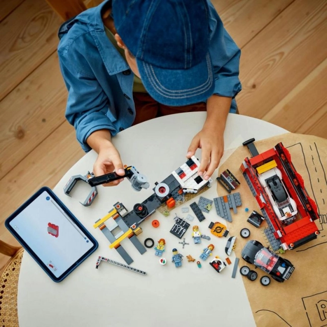 LEGO® City 60472 Avtodvorišče
