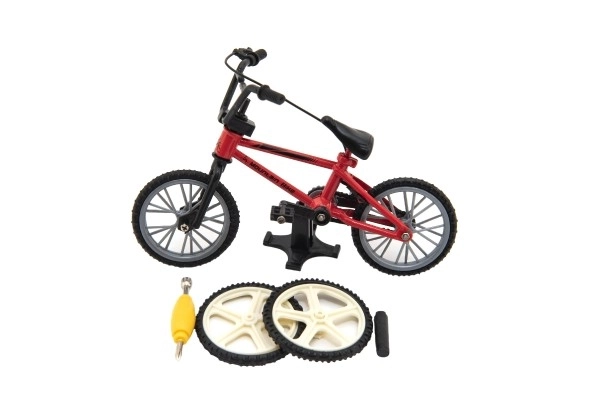 Mini freestyle prstno kolo z dodatki