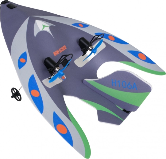 Stabilen let z giroskopom