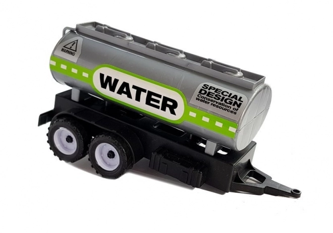 Traktor s prikolico za bale sena Cisterne