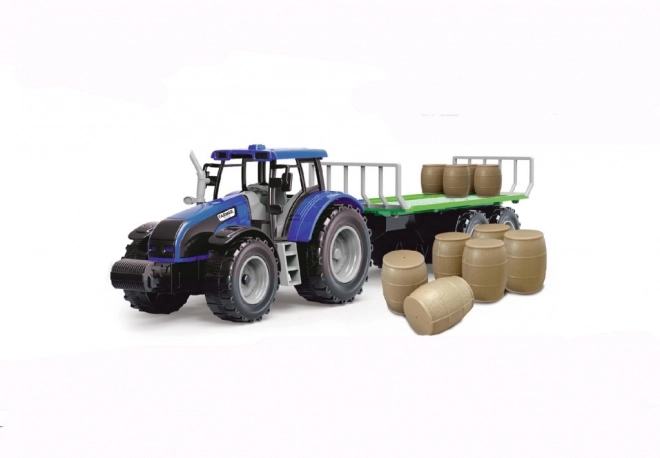 Traktor z vztrajnikom in prikolico polno sena