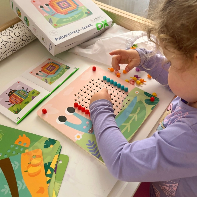 Lesena sestavljanka s kljukicami znamke Tooky Toy