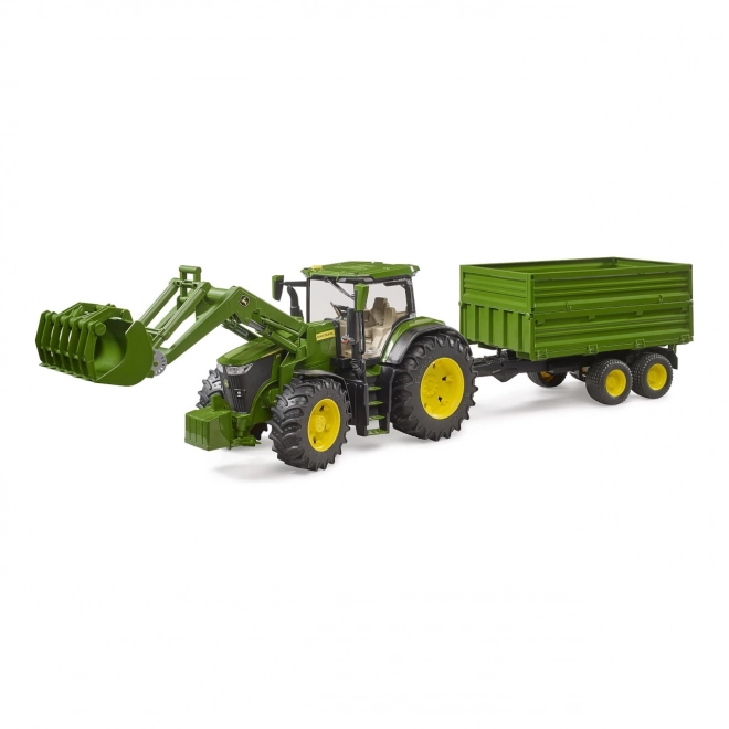Traktor John Deere 7R s čelnim nakladačem in prikolico