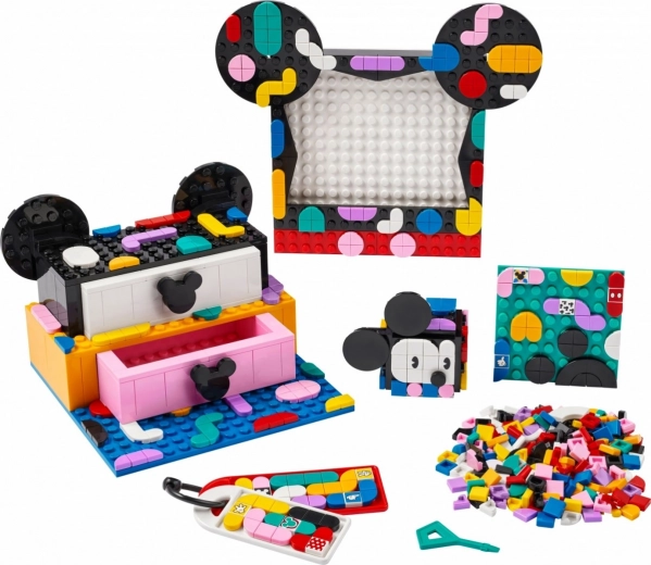 Predali z ikoničnimi ušesi MICKEY
