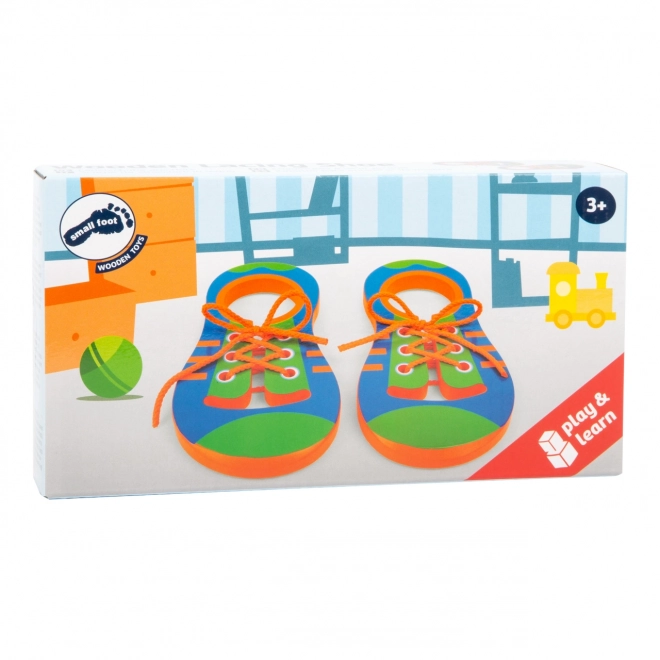 Small Foot Igra Zaveži vezalko Par čevljev