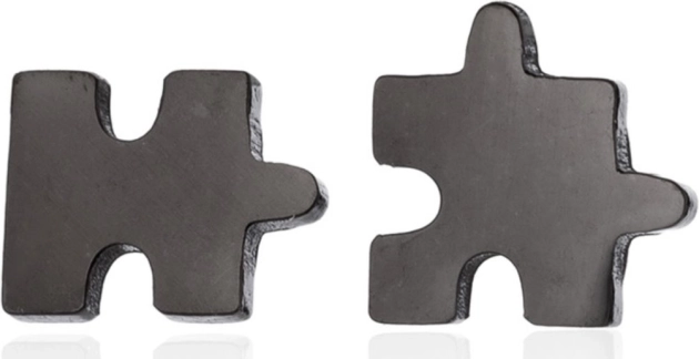 Jekleni uhani puzzle – črni