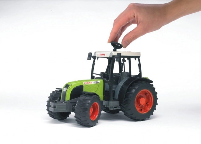 Bruder 2110 Traktor CLAAS Nectis 267 F zelen