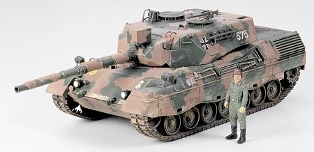 Plastični model tank Leopard 2 A4 (Zahodna Nemčija)