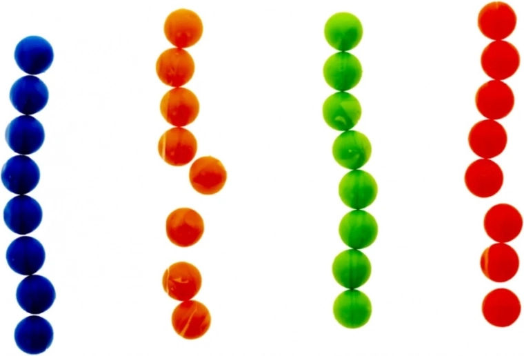 Vaja fine motorike z barvnimi kroglicami