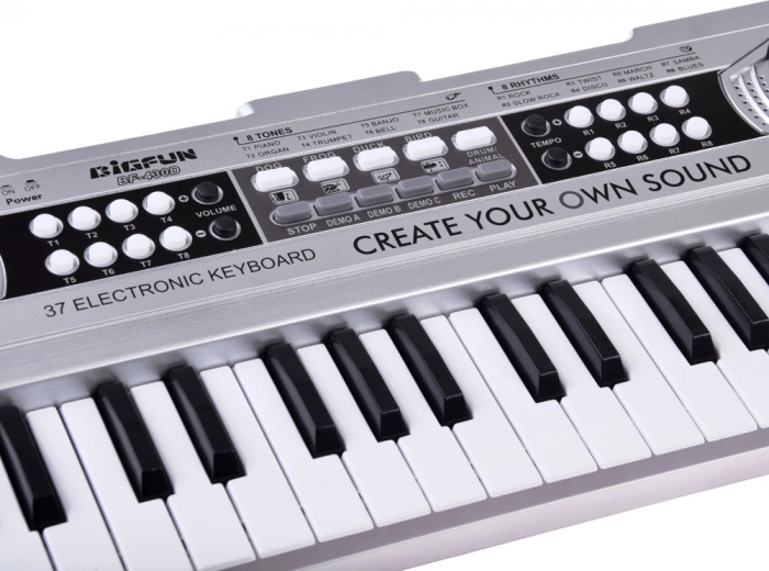 37 tipk in bogati zvoki za lahek začetek