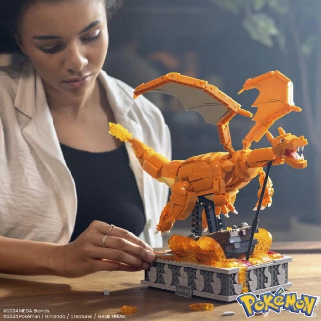 Konstruktivni set Mega Pokémon Mehanski Charizard
