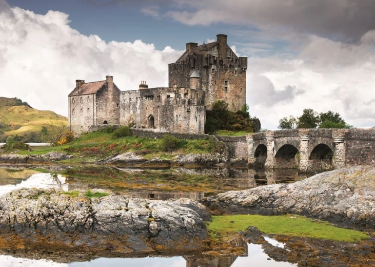 Ravensburger sestavljanka Eilean Donan Castle – Združeno kraljestvo, 1000 kosov