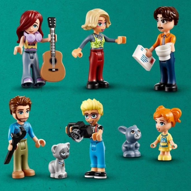 LEGO® Friends 42620 Družinske hiše Ollyja in Paisley