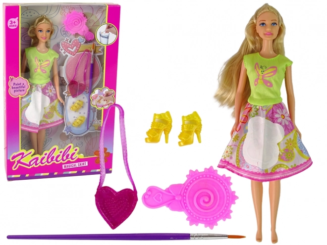 Dolgolaske barvne obleke lutka – blondinka