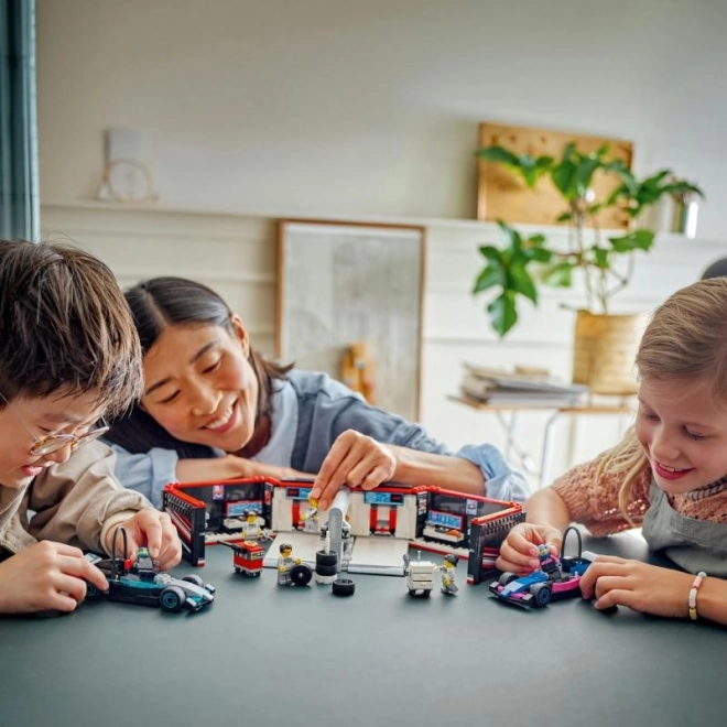 LEGO® City 60444 Garaža F1® in avtomobili Mercedes-AMG in Alpine