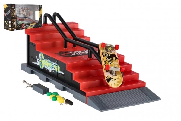 Skatepark - prstna rolka s plastično rampo 8cm in dodanimi dodatki, različni modeli v škatli 28x18cm