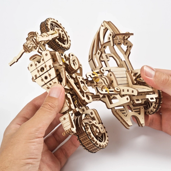 Ugears 3D puzzle Motocikel s prikolico 380 kosov