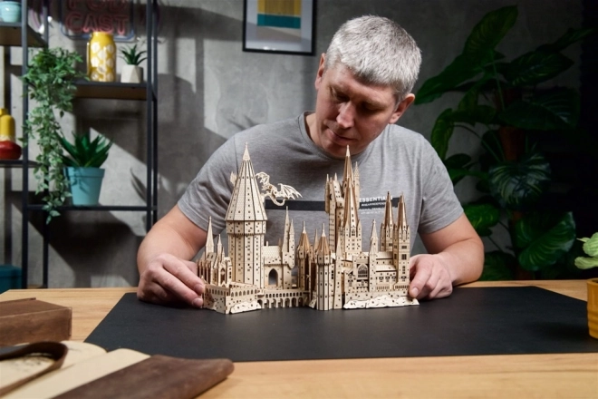Ugears 3D leseno mehansko puzzle Grad Bradavičarka, Harry Potter