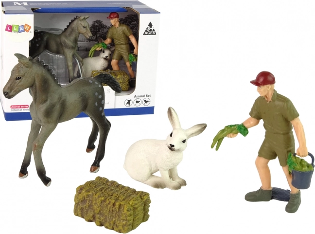 Komplet kmetijskih figur – siv konj, zajec in kmet