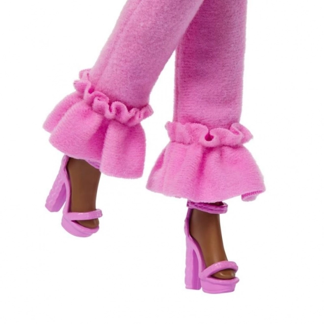 Barbie manekenka v hlačnem kostimu