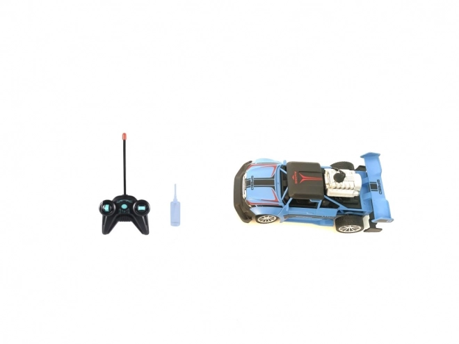 RC avto 1:20 z dimnim učinkom rdeče