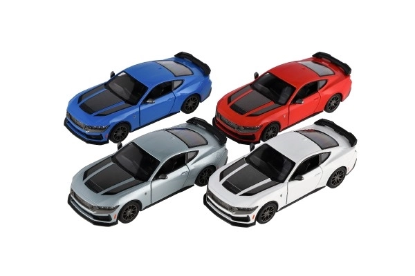 Avto Kinsmart 2024 Ford Mustang Dark Horse 1:38 kovina/plast 12,5 cm 4 barve z vzvratnim pogonom 12 kos v škatli