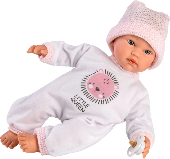 Realističen dojenček, ki joče in kliče »mama, ata«