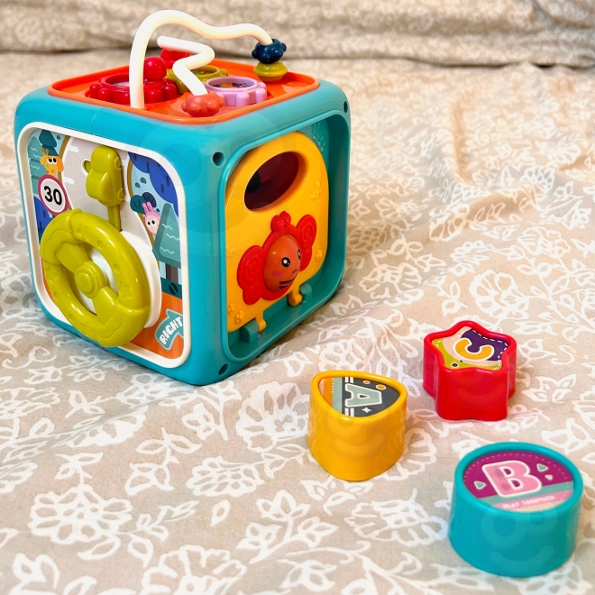 Interaktivna senzorična kocka Montessori 6v1