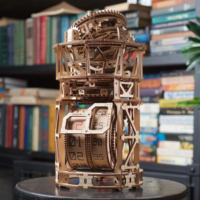 Ugears leseni mehanični model urnega mehanizma s tourbillonom