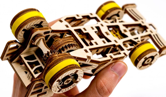 WOODEN CITY 3D sestavljanka Dirkalni avto Bolid 108 delov