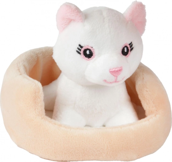 Mehak pliš in varni vezeni detajli