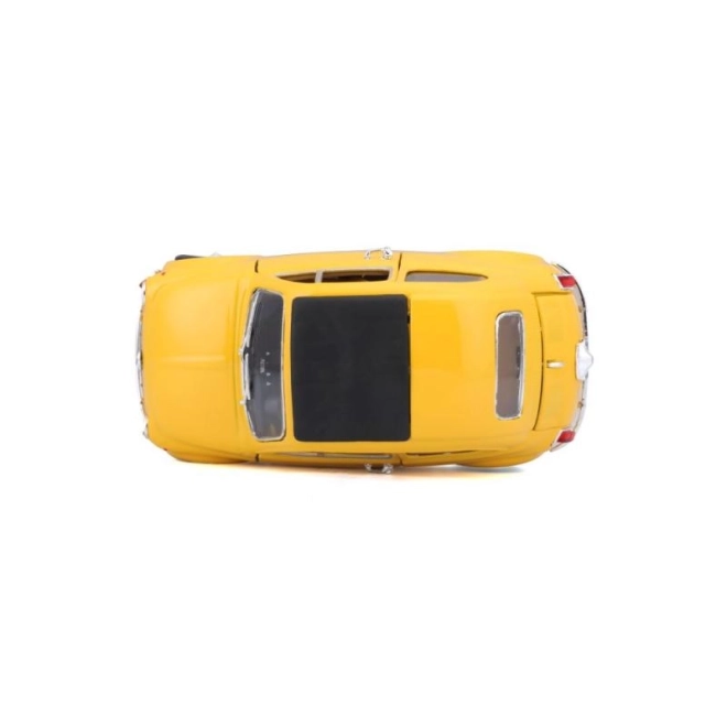 Model avtomobila Bburago Fiat 500 F 1965 rumen 1:24