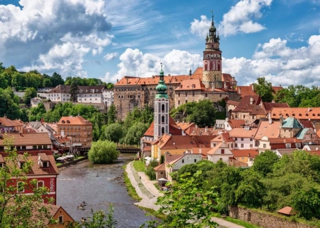 Uganka Češki Krumlov 1000 kosov