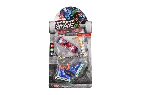 Set skateboard, waveboard, rolerji, prstni skiro plastični mix vrst na kartici 16x30cm